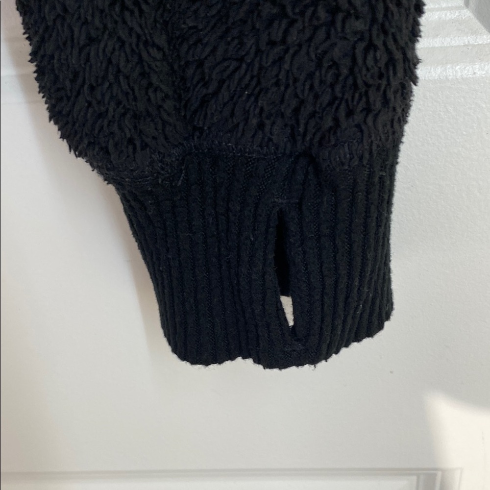 Women’s Hollister Black Textured Pullover size M - Picture 6 of 16